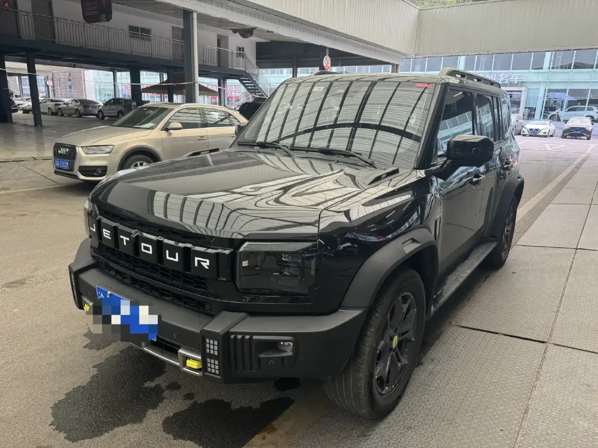 2023 Jetour Traveller 2.0T 254HP L4 7DCT