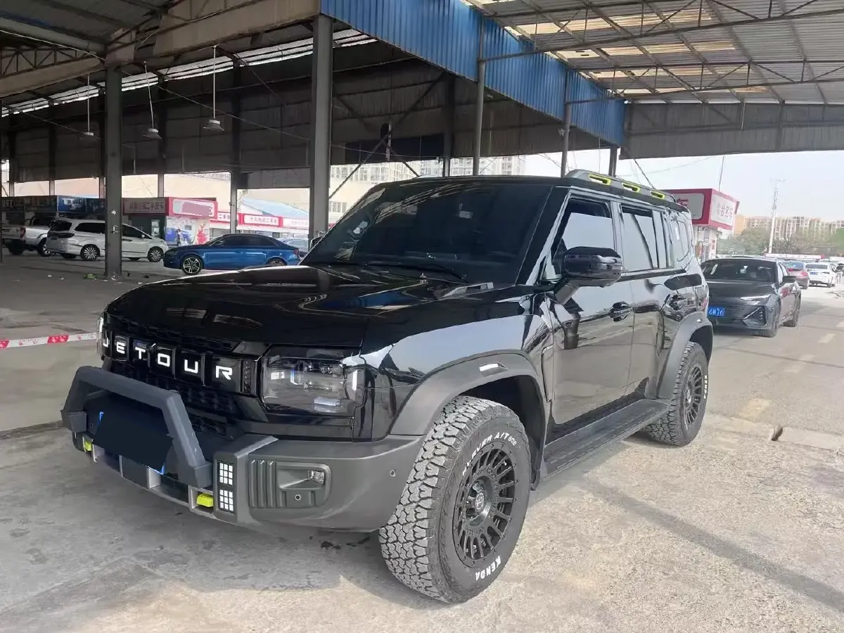 2023 Jetour Traveller 2.0T 254HP L4 7DCT