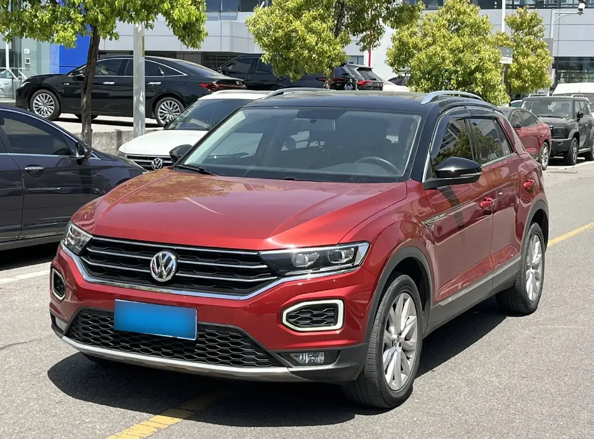 2018 Volkswagen T-Roc 1.4T 150HP L4 7DCT
