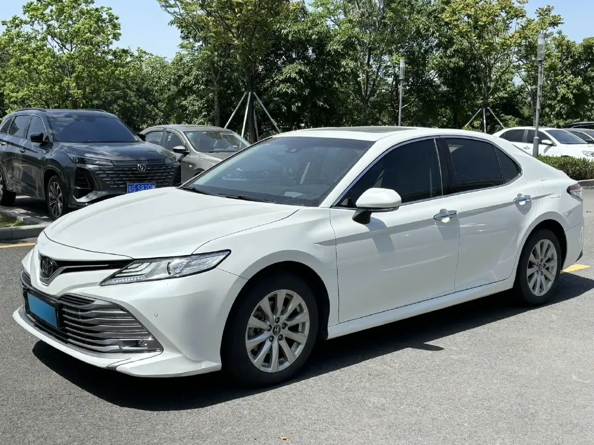 2019 Toyota Camry 2.0L 178HP L4 CVT