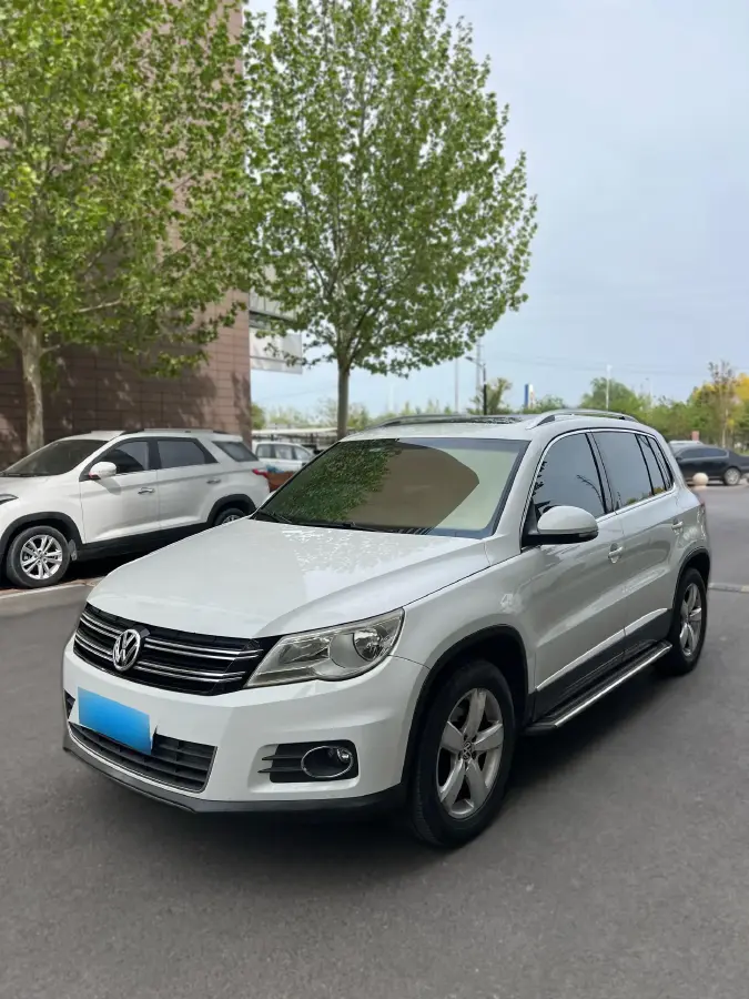 2010 Volkswagen Tiguan 1.8T 160HP L4 6AT