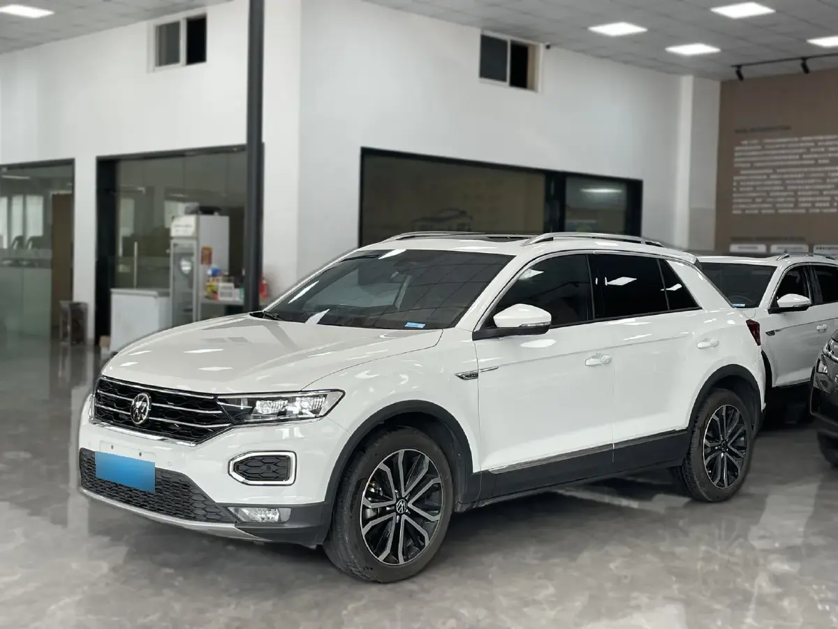 2021 Volkswagen T-Roc 1.4T 150HP L4 7DCT