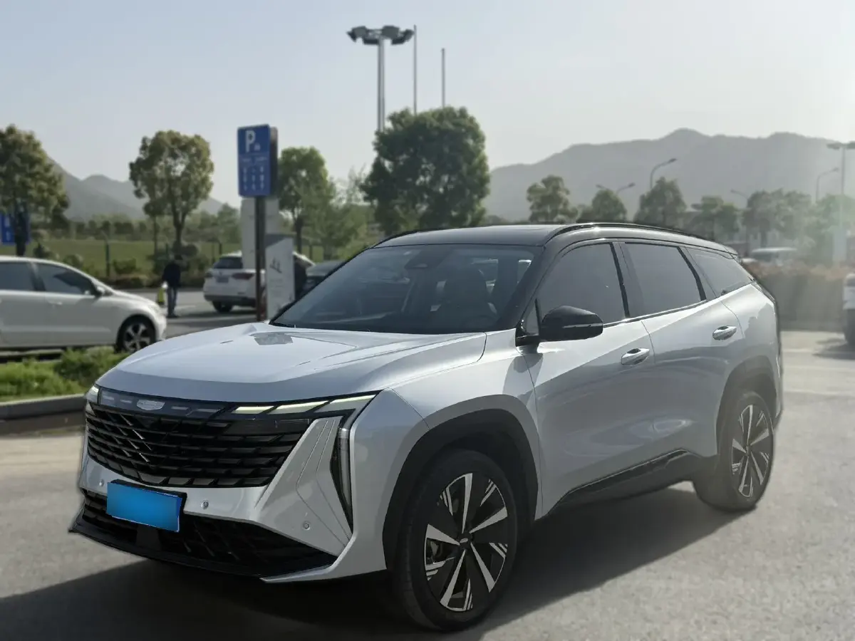 2023 Geely StarRay 2.0T 218HP L4 7DCT