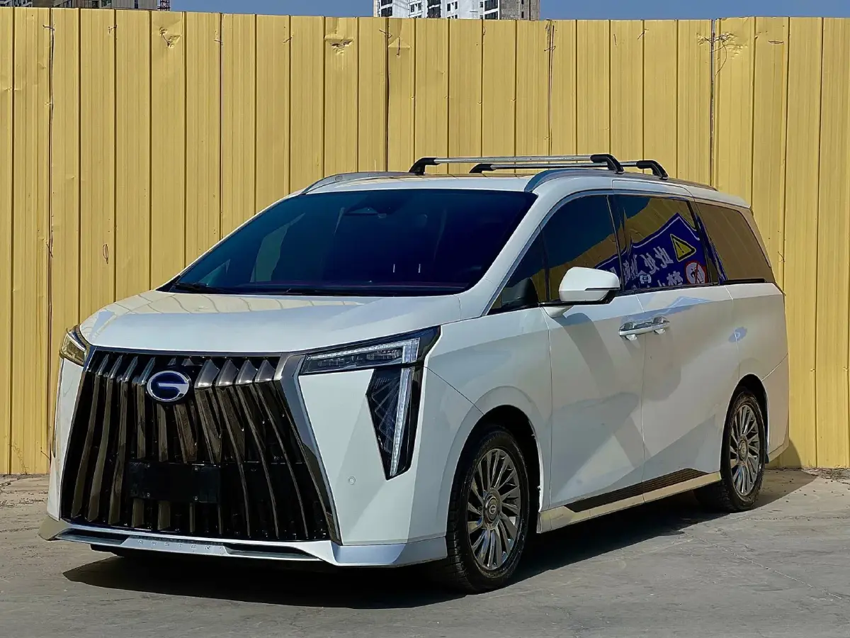 2023 GAC Trumpchi M8 2.0T 190HP L4 E-CVT Hybrid