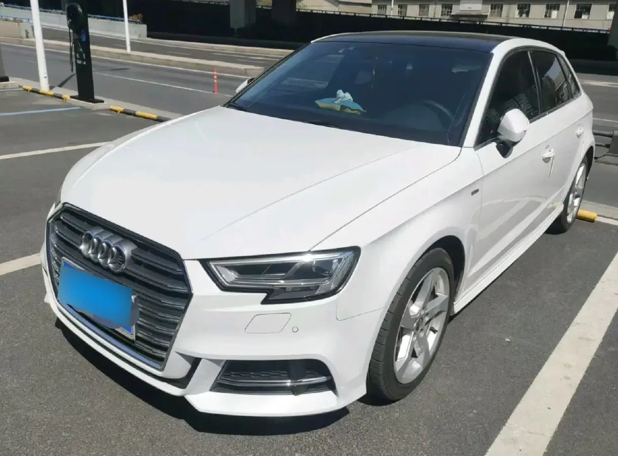 2025 Audi A3 1.5T 160HP L4 7DCT