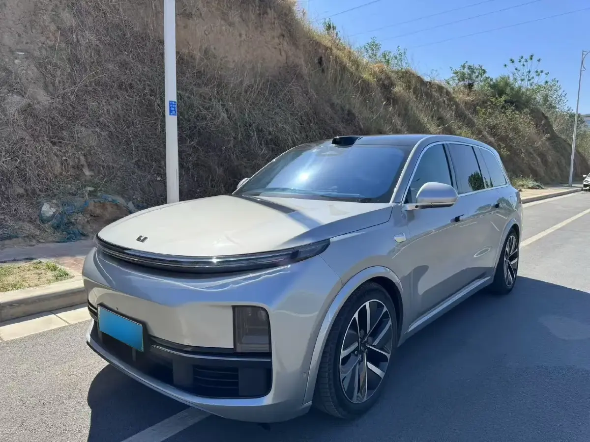 2022 Li L9 Range Extended 154HP REEV 42.6KWH