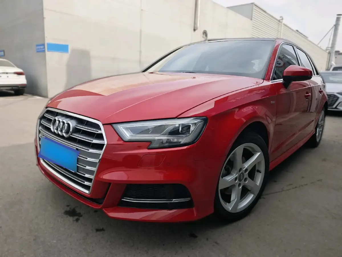 2025 Audi A3 1.5T 160HP L4 7DCT