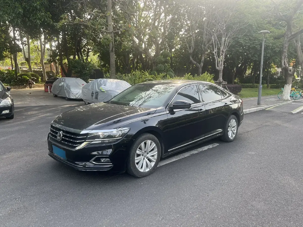 2019 Volkswagen Passat 2.0T 186HP L4 7DCT