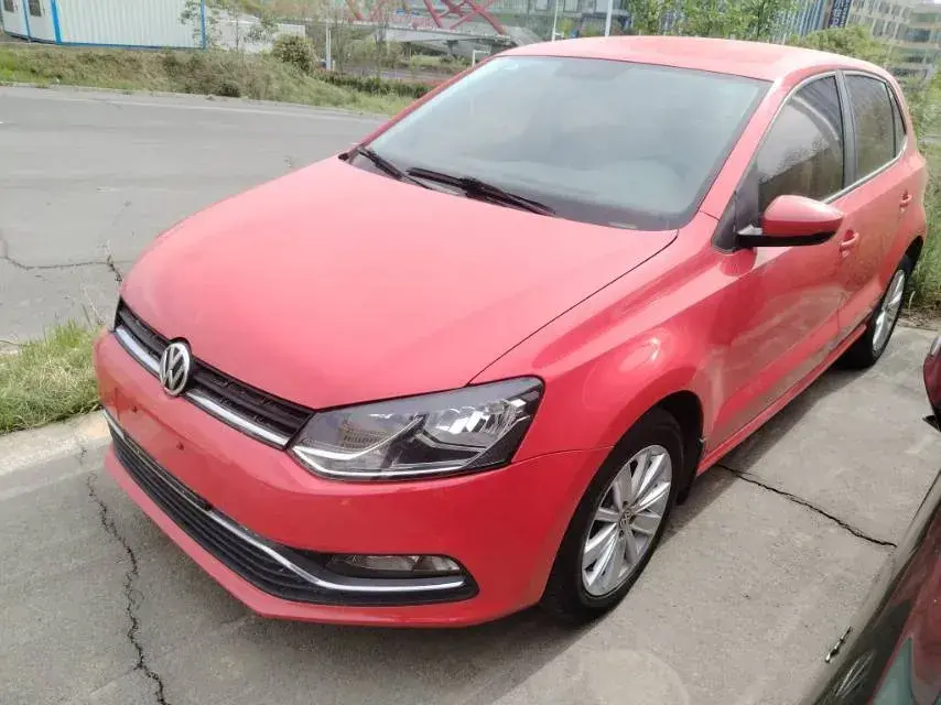 2014 Volkswagen Polo 1.6L 110HP L4 6AT