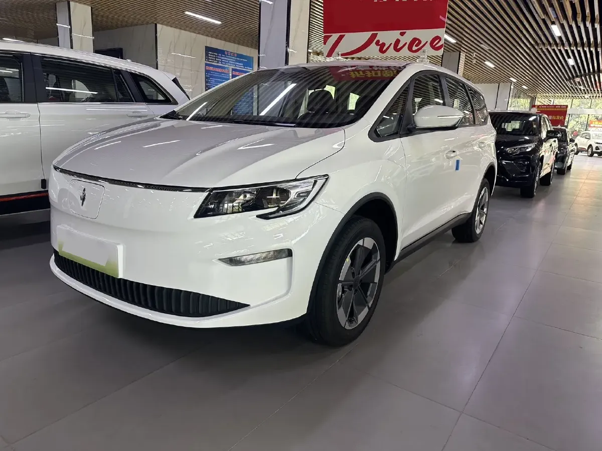 2025 Livan 8 BEV 68.03KWH,autocango,china used car exporter,china ev exporter,chinese used car exporter,chinese used ev exporter