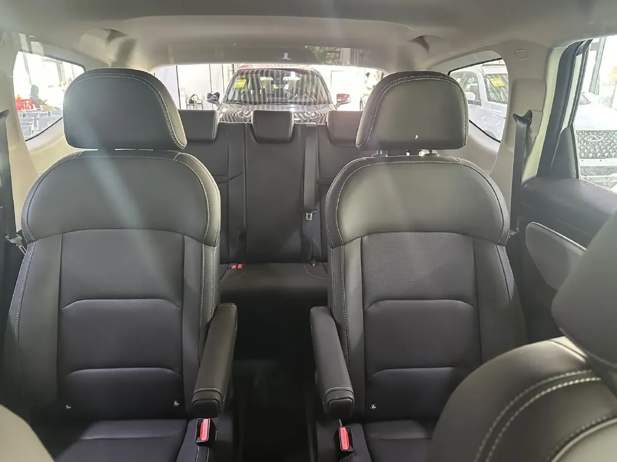 2025 Livan 8 BEV 68.03KWH,autocango,china used car exporter,china ev exporter,chinese used car exporter,chinese used ev exporter