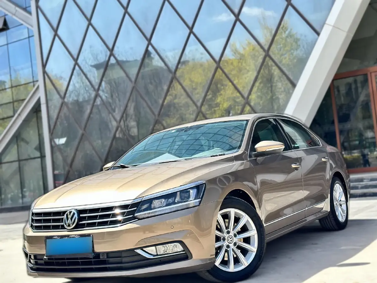 2017 Volkswagen Passat 1.8T 180HP L4 7DCT