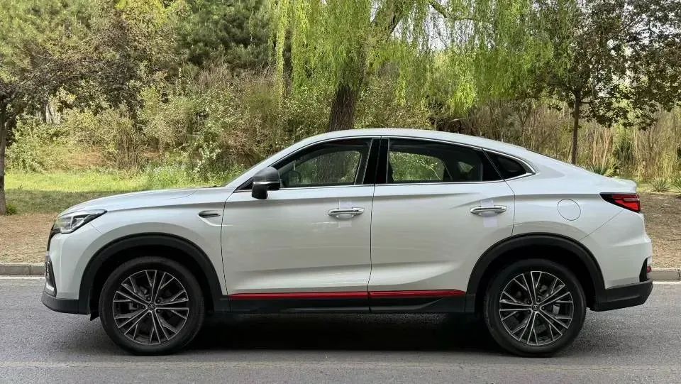 2023 ChangAn CS85 Coupe 1.5T 188HP L4 7DCT,autocango,china used car exporter,china ev exporter,chinese used car exporter,chinese used ev exporter