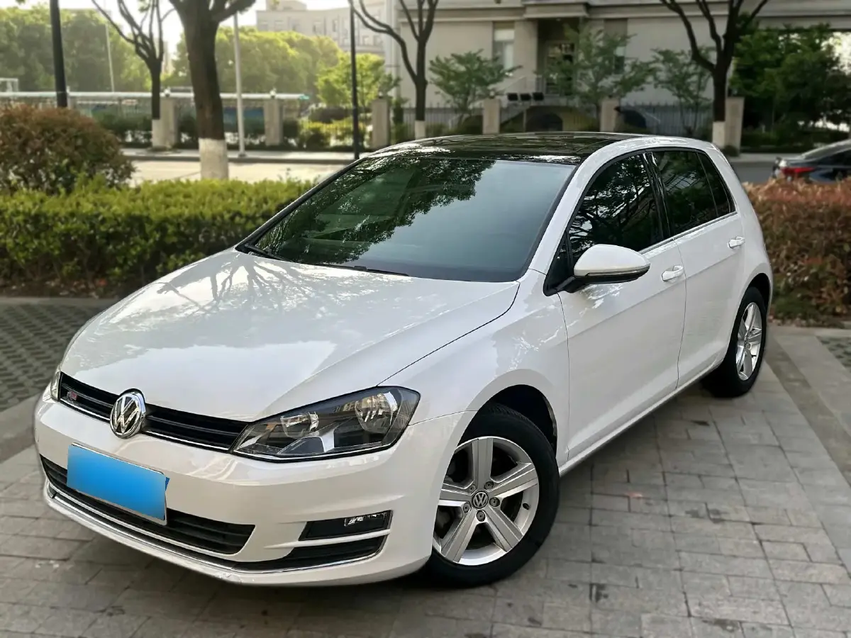 2015 Volkswagen Golf 1.4T 131HP L4 7DCT