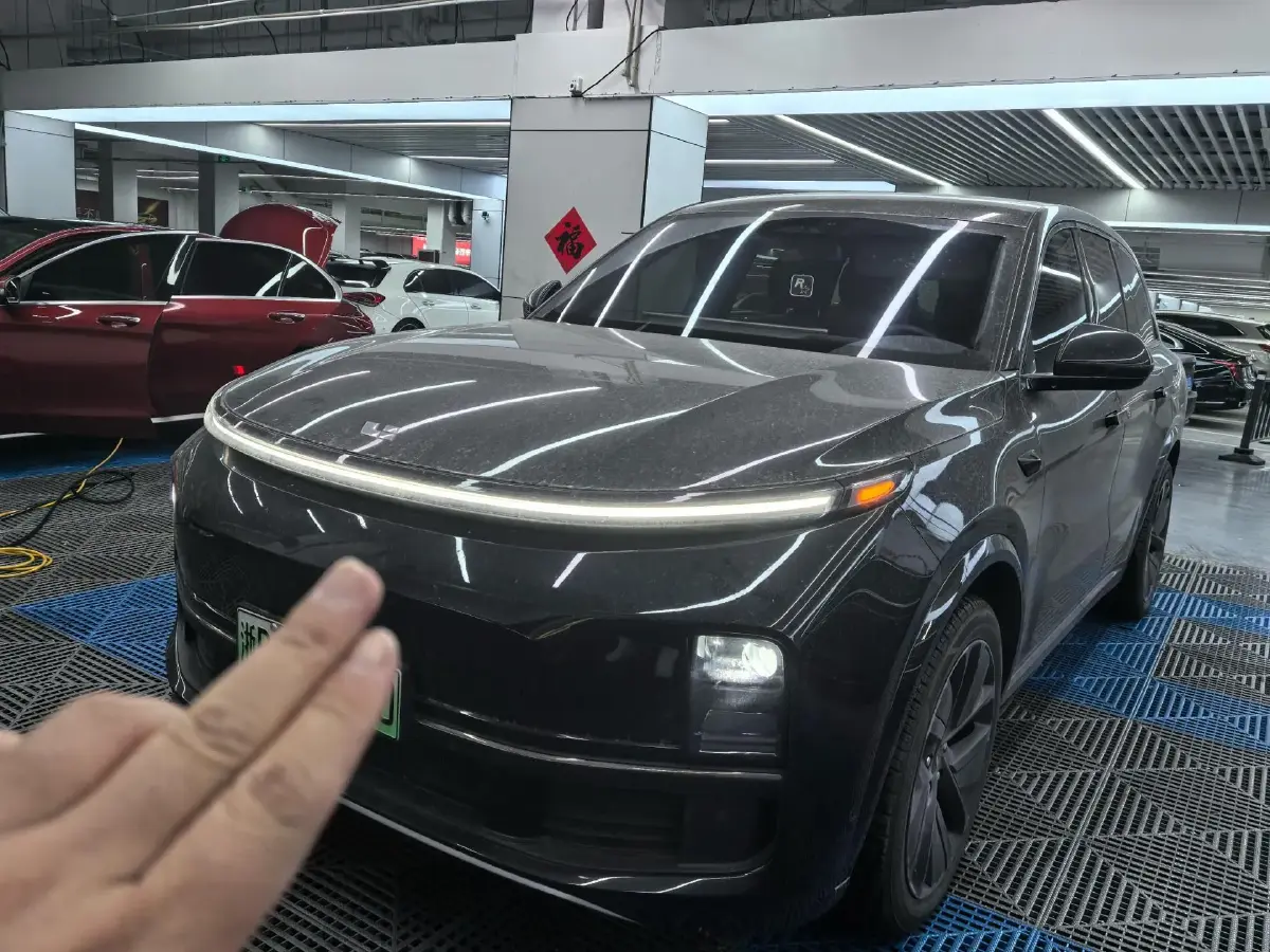 2023 Li L8 Range Extended 154HP REEV 40.9KWH