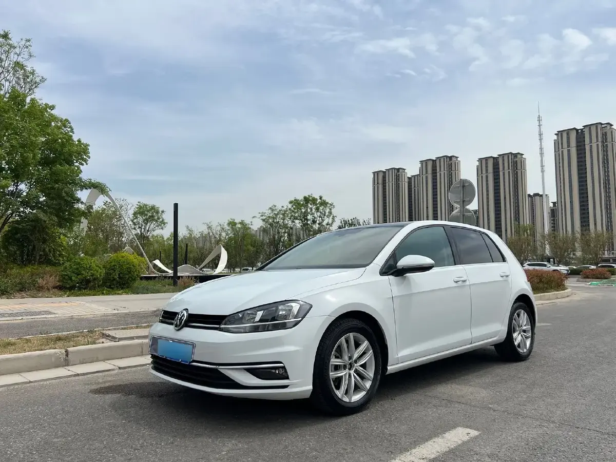 2019 Volkswagen Golf 1.4T 150HP L4 7DCT