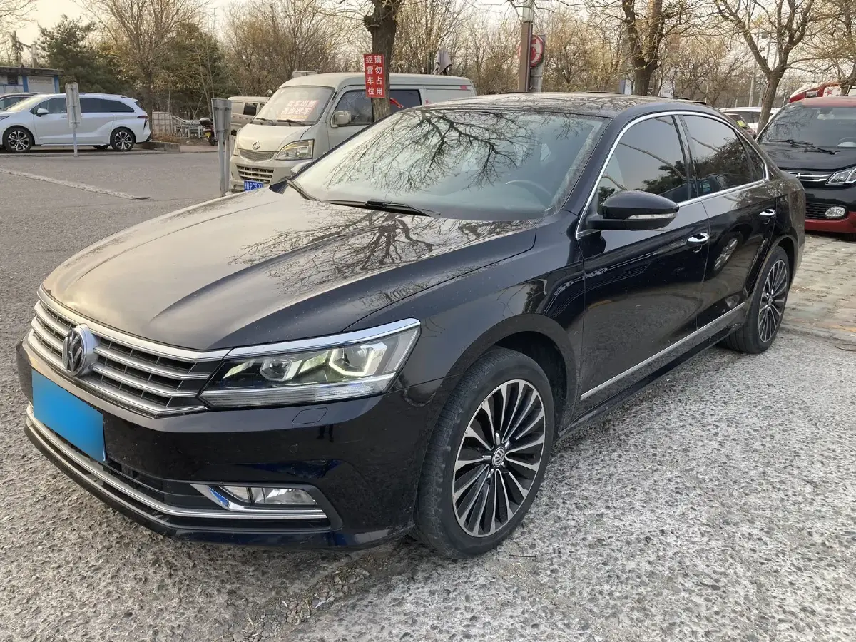 2017 Volkswagen Passat 1.8T 180HP L4 7DCT