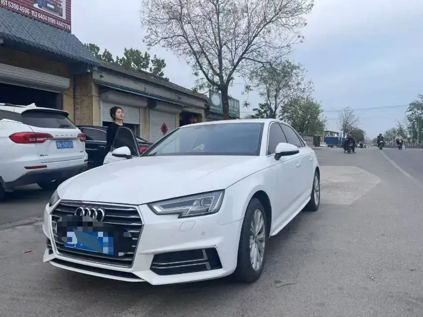 2019 Audi A4L 2.0T 190HP L4 7DCT