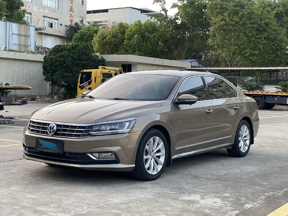 2017 Volkswagen Passat 1.8T 180HP L4 7DCT