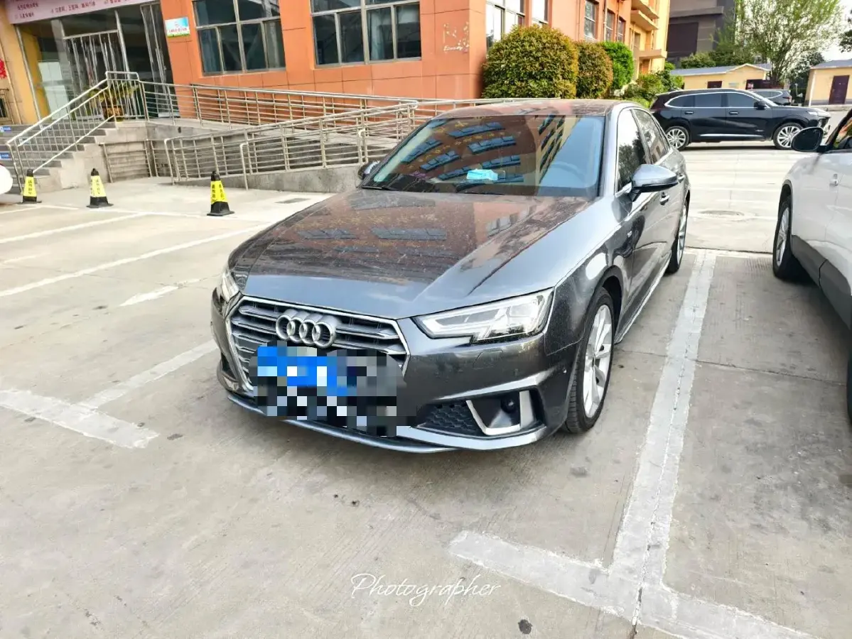 2019 Audi A4L 2.0T 190HP L4 7DCT