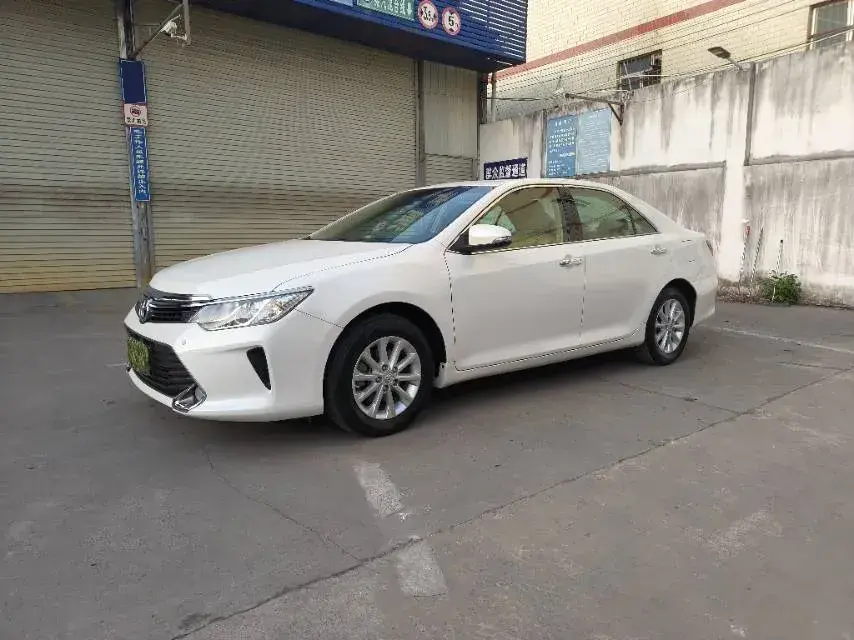 2015 Toyota Camry 2.0L 167HP L4 6AT