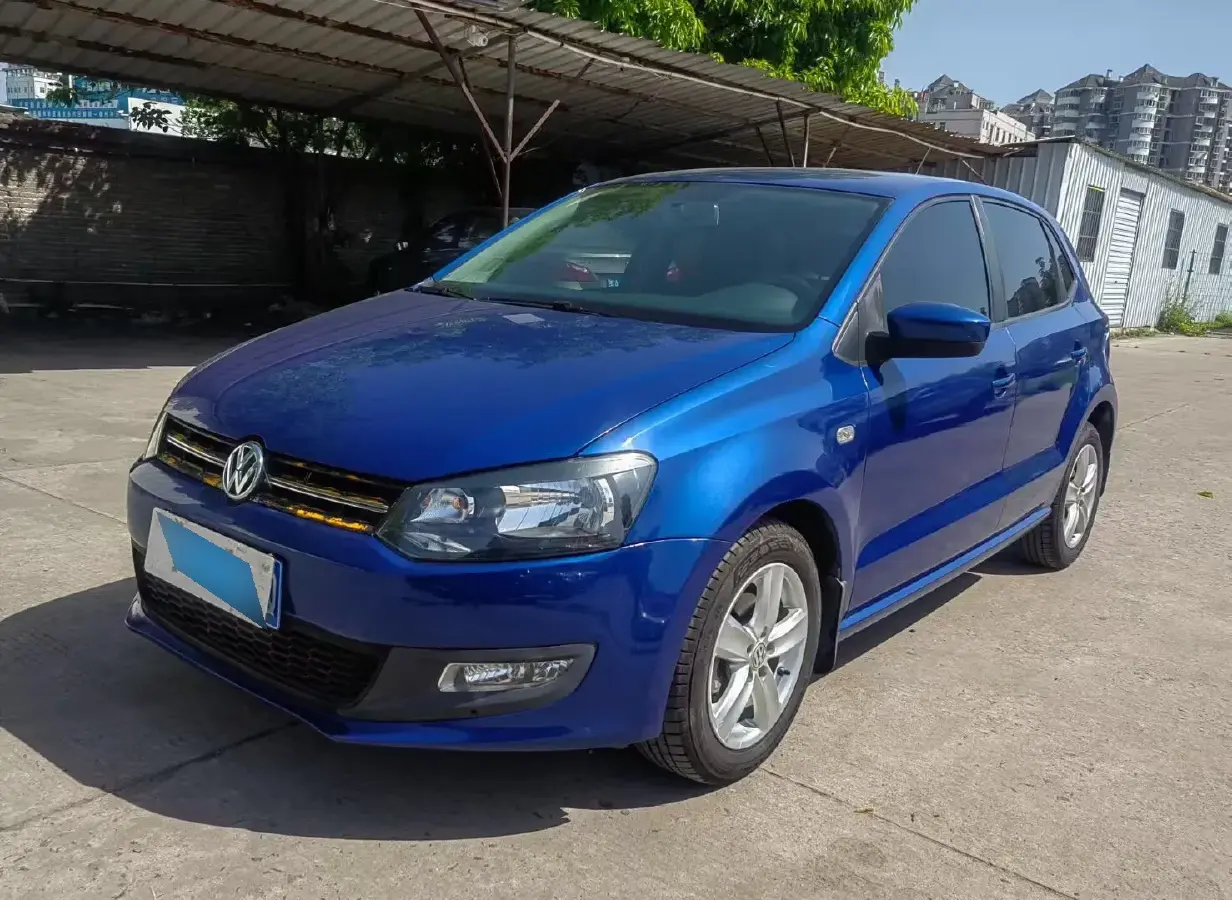 2011 Volkswagen Polo 1.4L 86HP L4 6AT