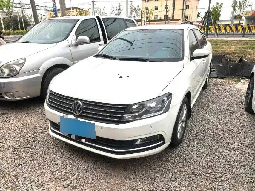 2015 Volkswagen Lavida 1.6L 110HP L4 6AT