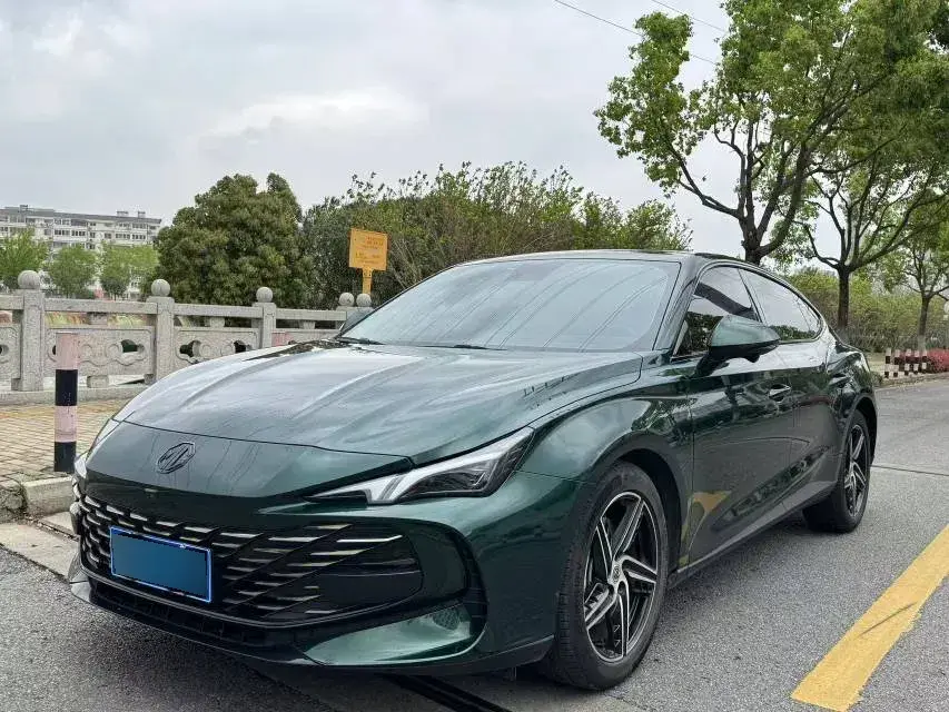 2023 MG 7 1.5T 188HP L4 7DCT