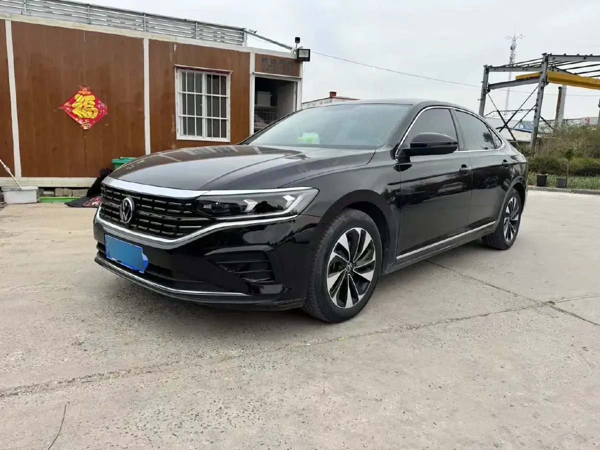 2021 Volkswagen Passat 2.0T 186HP L4 7DCT