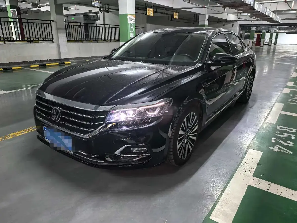 2019 Volkswagen Passat 2.0T 186HP L4 7DCT