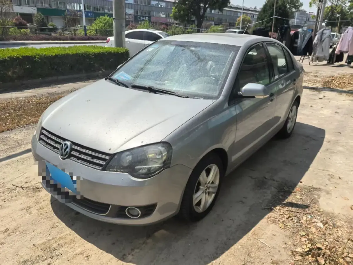 2011 Volkswagen Polo 1.6L 105HP L4 5MT
