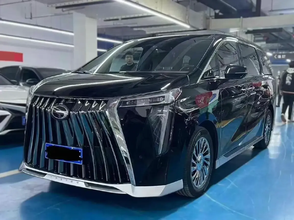 2023 GAC Trumpchi M8 2.0T 252HP L4 8AT