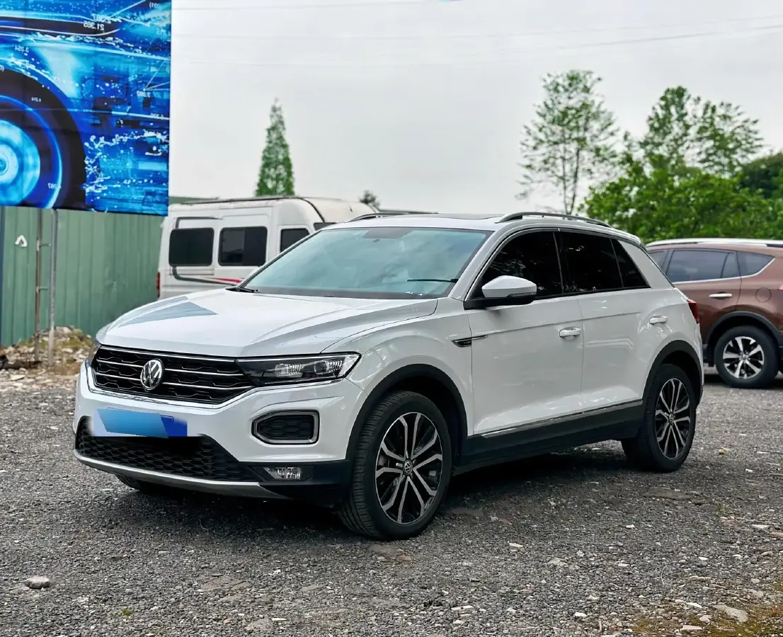 2019 Volkswagen T-Roc 1.4T 150HP L4 7DCT