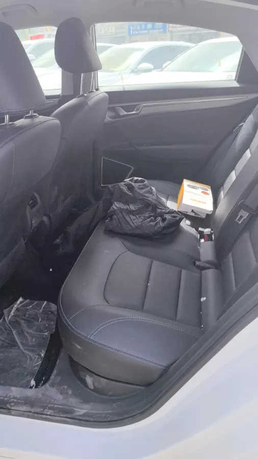 2022 Livan Maple 60s BEV 52.56KWH,autocango,china used car exporter,china ev exporter,chinese used car exporter,chinese used ev exporter