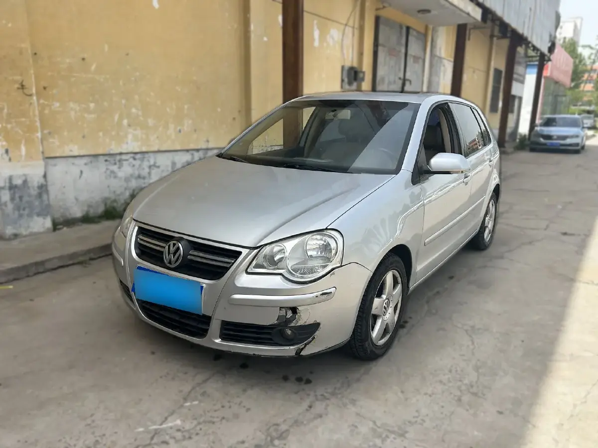 2009 Volkswagen Polo 1.6L 105HP L4 5MT