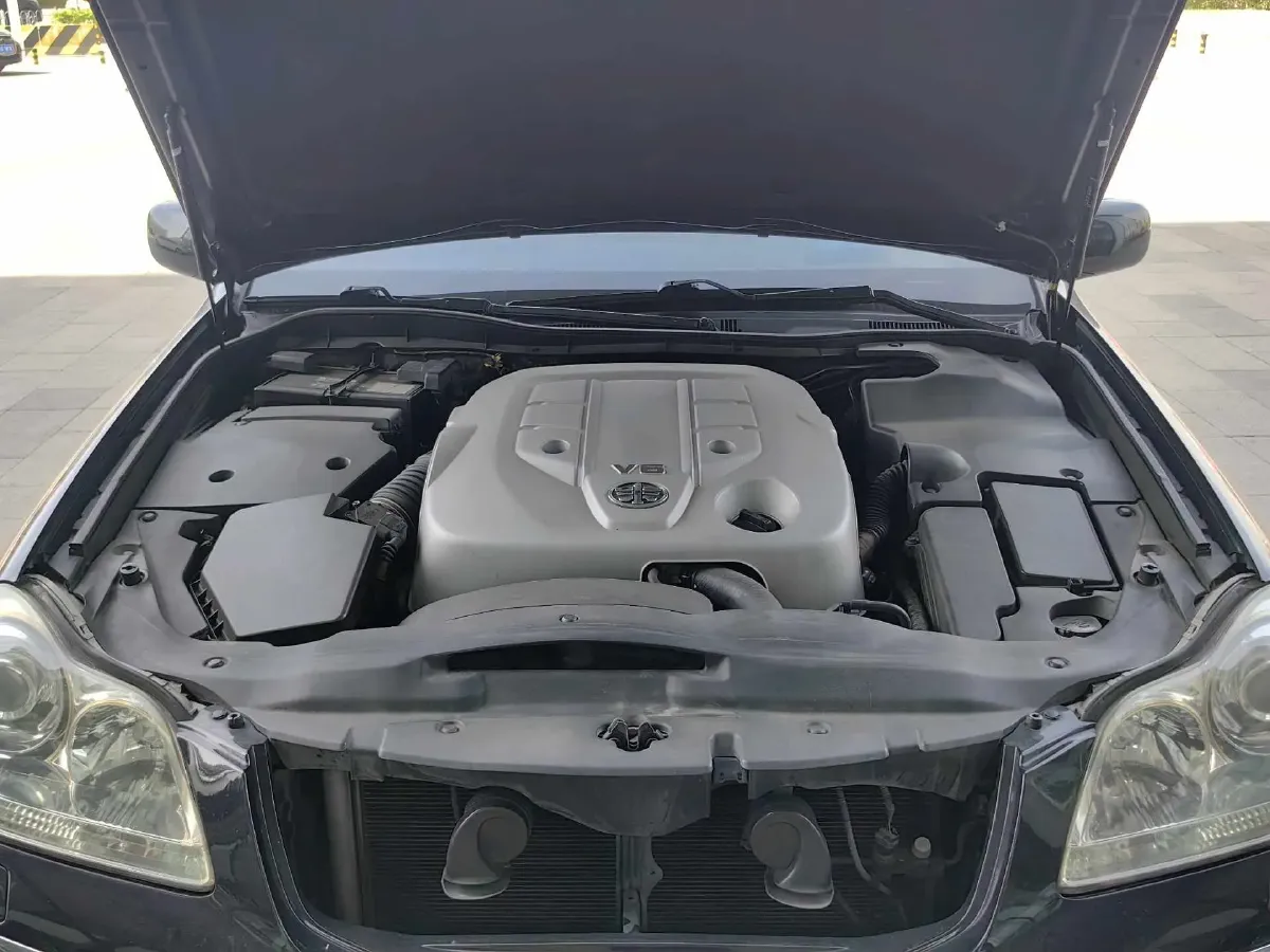 2009 HongQi ShengShi 3.0L 231HP V6 6AT,autocango,china used car exporter,china ev exporter,chinese used car exporter,chinese used ev exporter