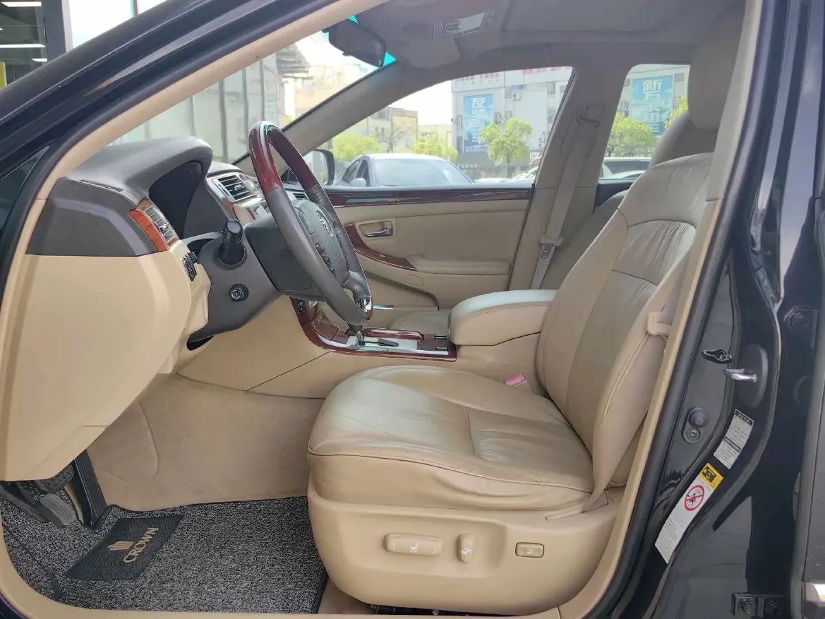 2009 HongQi ShengShi 3.0L 231HP V6 6AT,autocango,china used car exporter,china ev exporter,chinese used car exporter,chinese used ev exporter