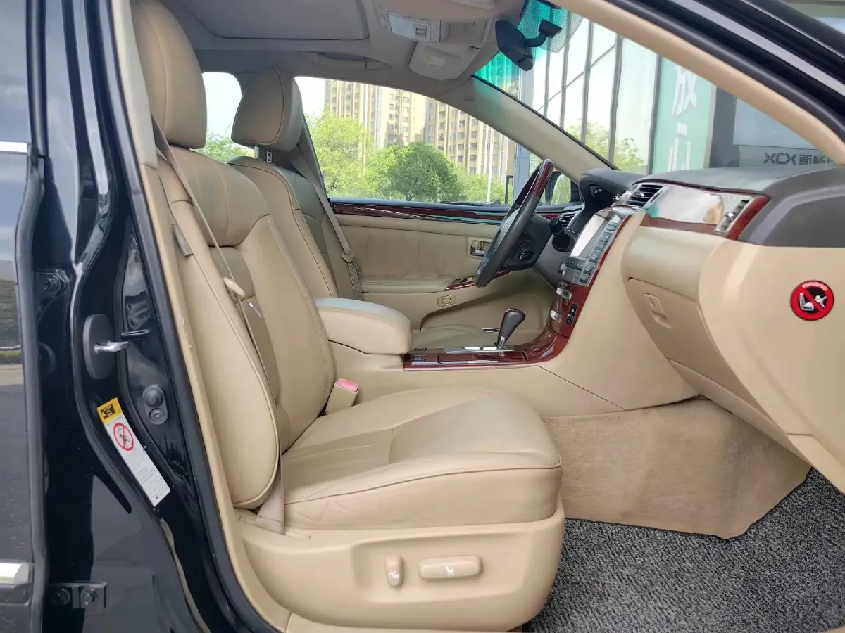 2009 HongQi ShengShi 3.0L 231HP V6 6AT,autocango,china used car exporter,china ev exporter,chinese used car exporter,chinese used ev exporter