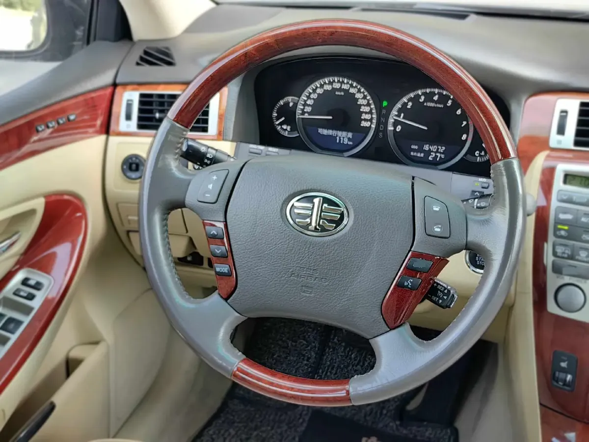 2009 HongQi ShengShi 3.0L 231HP V6 6AT,autocango,china used car exporter,china ev exporter,chinese used car exporter,chinese used ev exporter