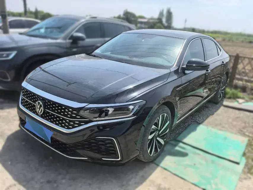 2021 Volkswagen Passat 2.0T 186HP L4 7DCT