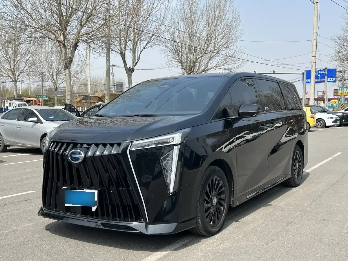 2023 GAC Trumpchi M8 2.0T 190HP L4 E-CVT Hybrid