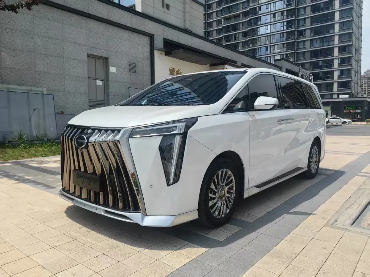 2023 GAC Trumpchi M8 2.0T 252HP L4 8AT