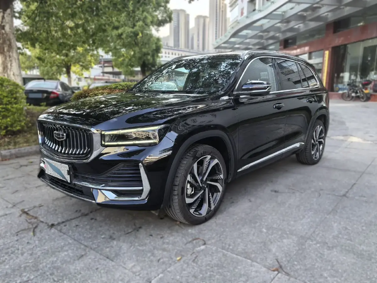 2024 Geely Monjaro 2.0T 238HP L4 8AT