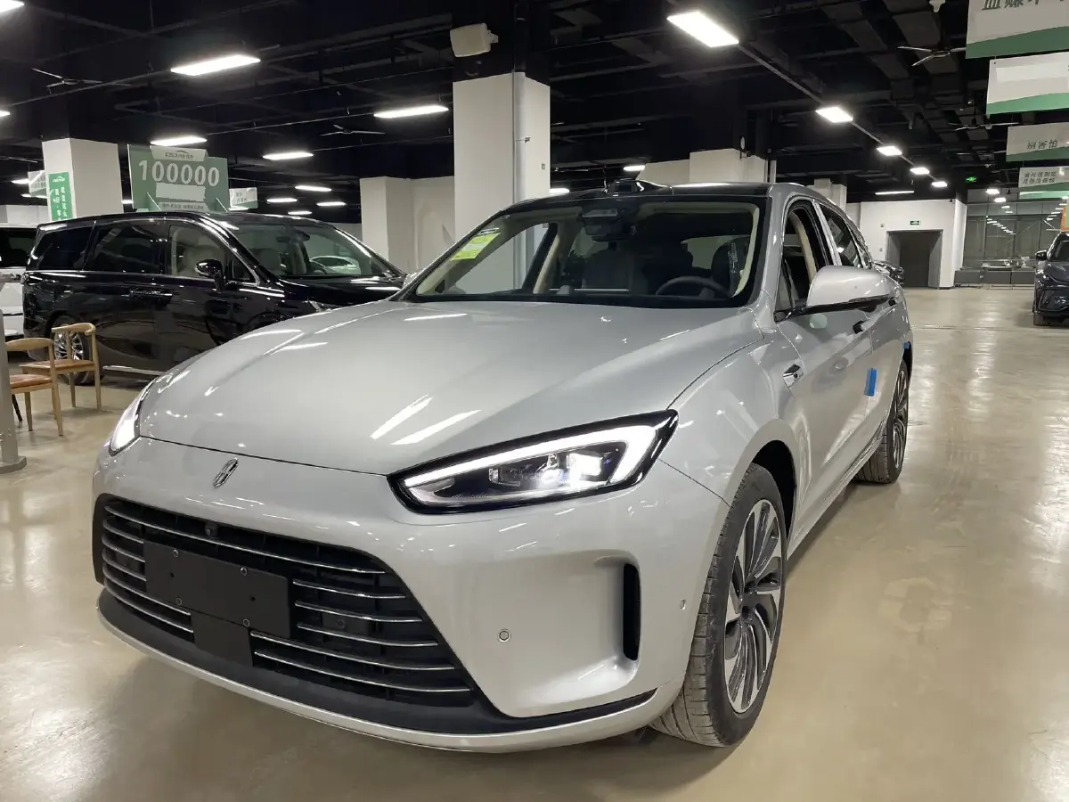 2023 HIMA AITO M5 1.5T 152HP L4 REEV 40KWH