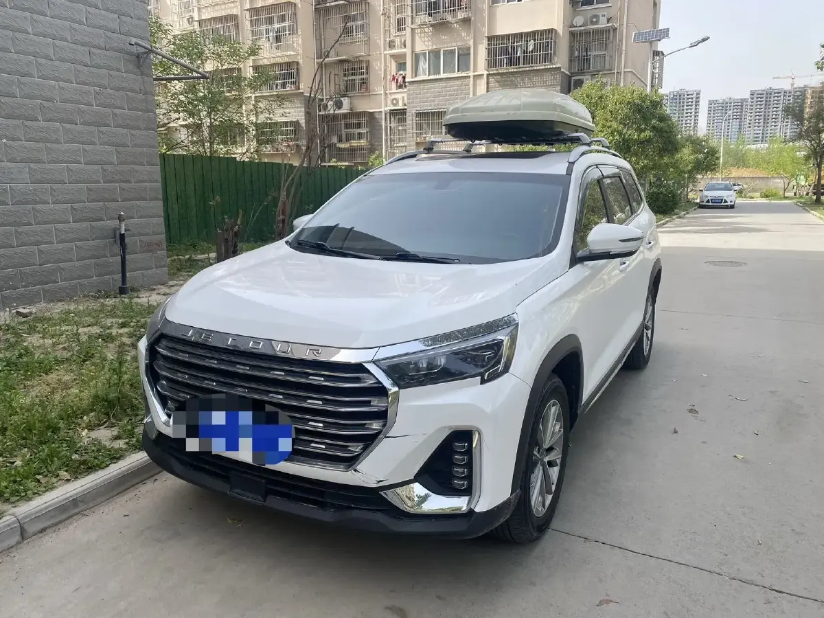 2024 Jetour X90 Plus 1.6T 197HP L4 6MT