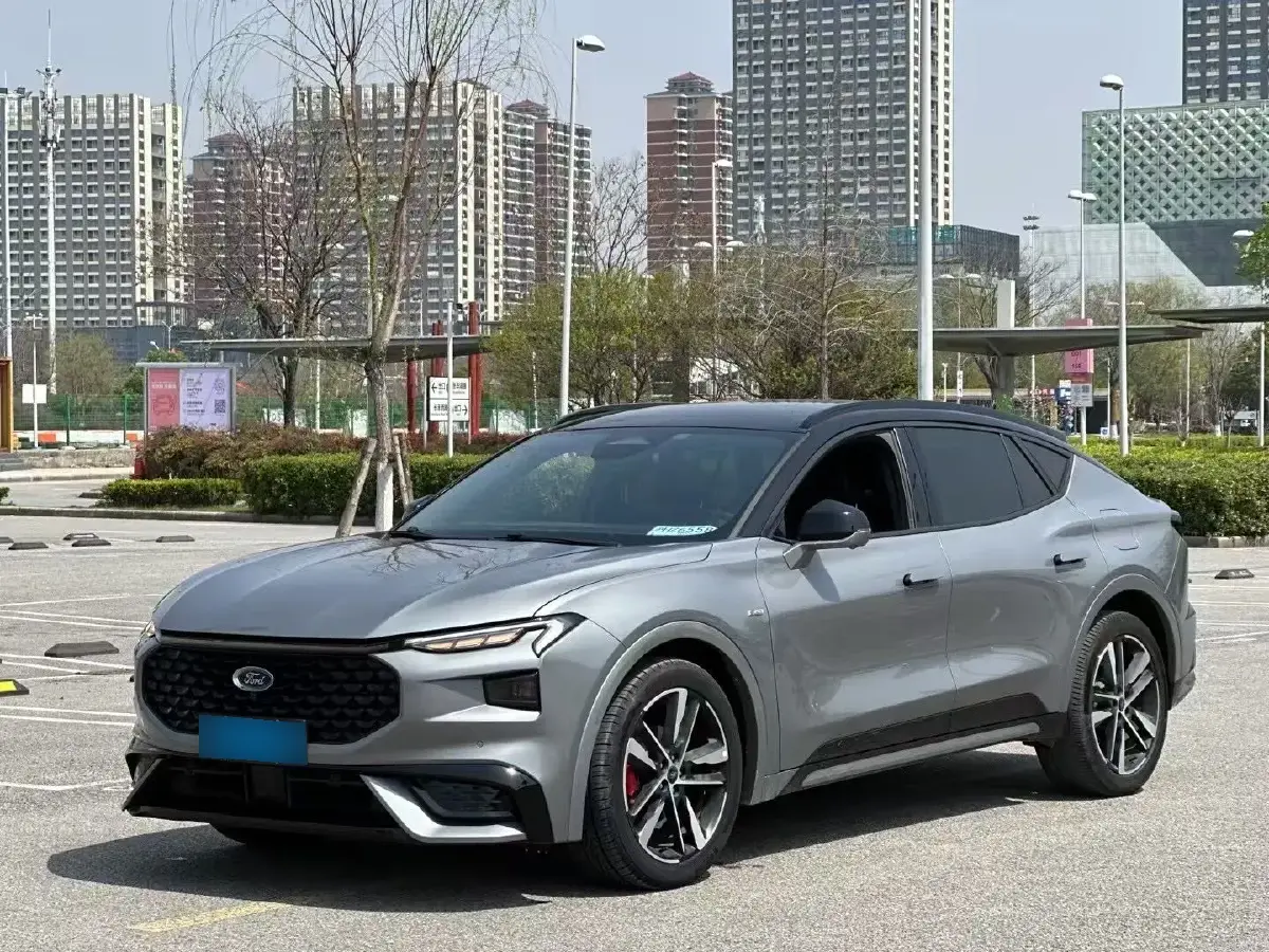 2022 Ford EVOS 2.0T 238HP L4 8AT