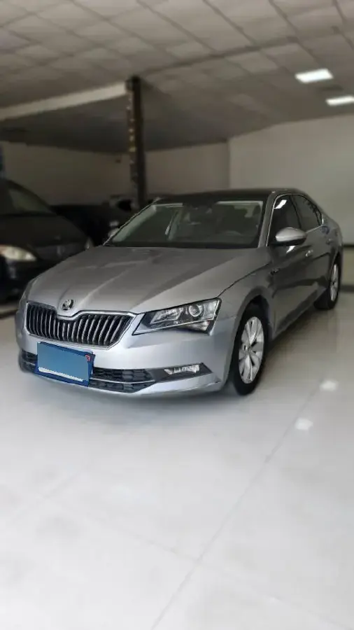 2016 Skoda Superb 1.8T 180HP L4 7DCT