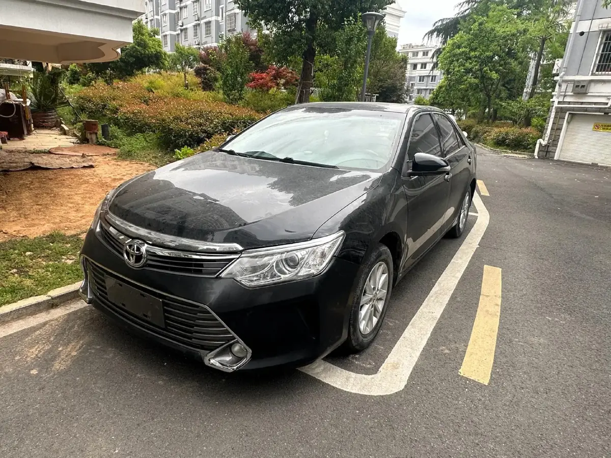 2015 Toyota Camry 2.0L 167HP L4 6AT