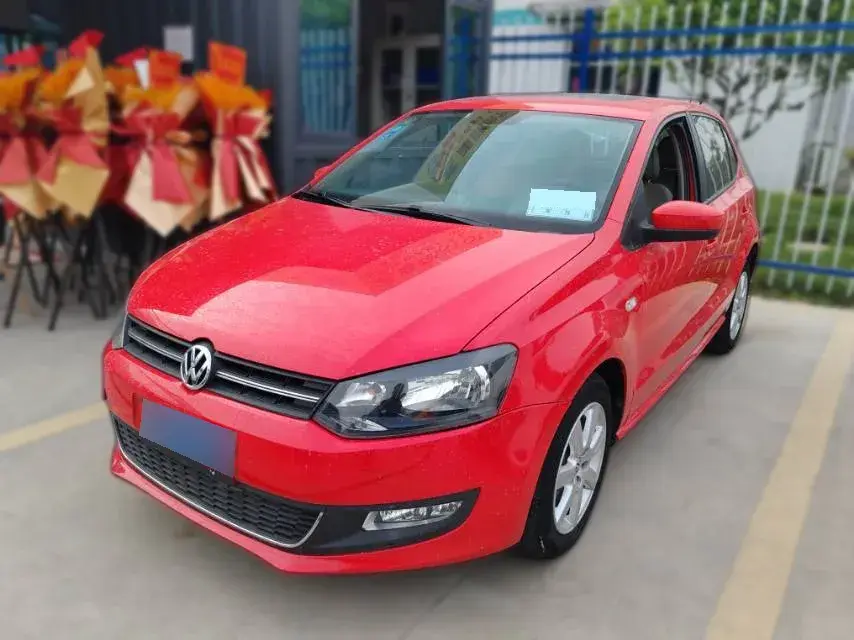 2013 Volkswagen Polo 1.6L 105HP L4 6AT