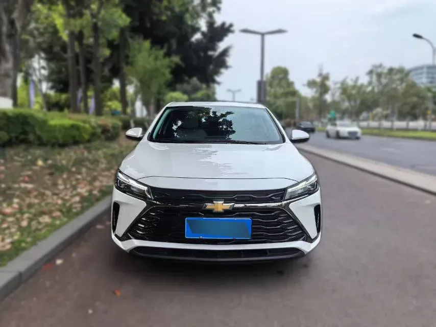 2024 Chevrolet Monza 1.5L 113HP L4 6DCT,autocango,china used car exporter,china ev exporter,chinese used car exporter,chinese used ev exporter